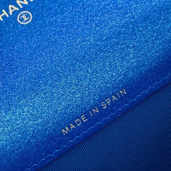 EUC CHANEL Metallic Blue Calfskin Quilted Reissue Flap Card Holder - Picture 13 of 15